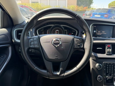 Volvo V40 D2 Geartronic R-design (13)
