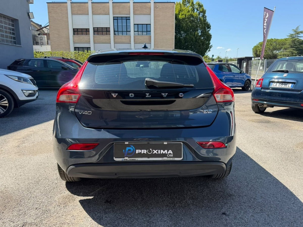 Volvo V40 D2 Geartronic R-design (7)