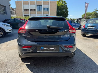 Volvo V40 D2 Geartronic R-design (7)