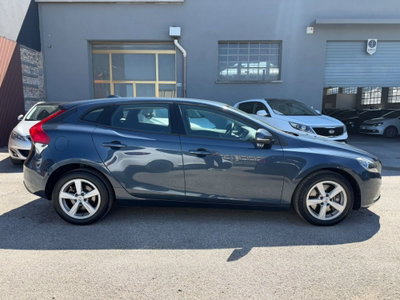 Volvo V40 D2 Geartronic R-design (9)