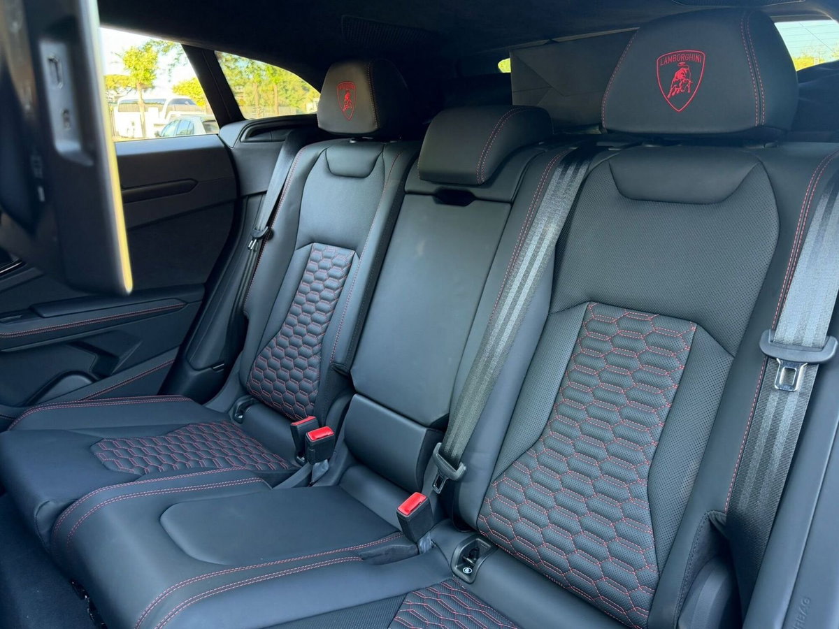 Lamborghini Urus 4.0 V8 S auto (8)