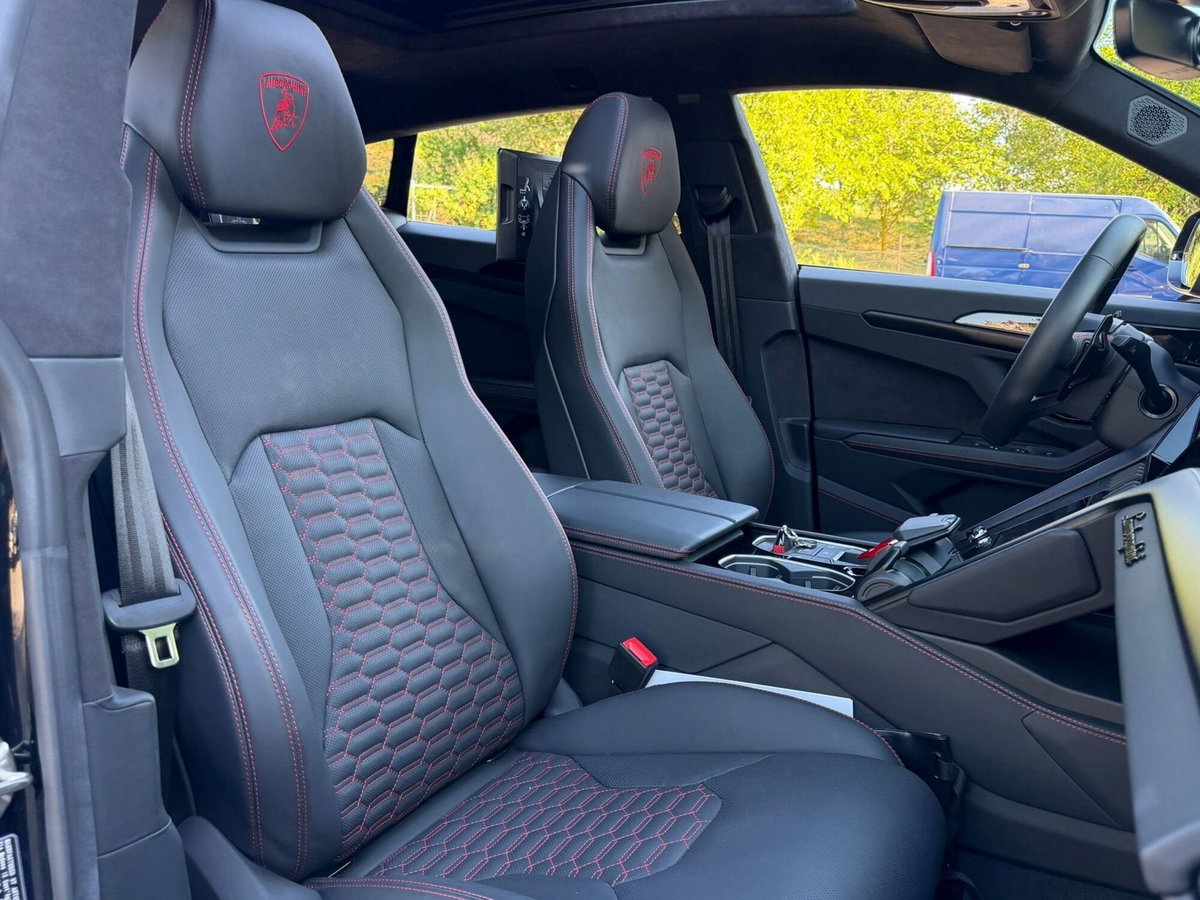 Lamborghini Urus 4.0 V8 S auto (9)