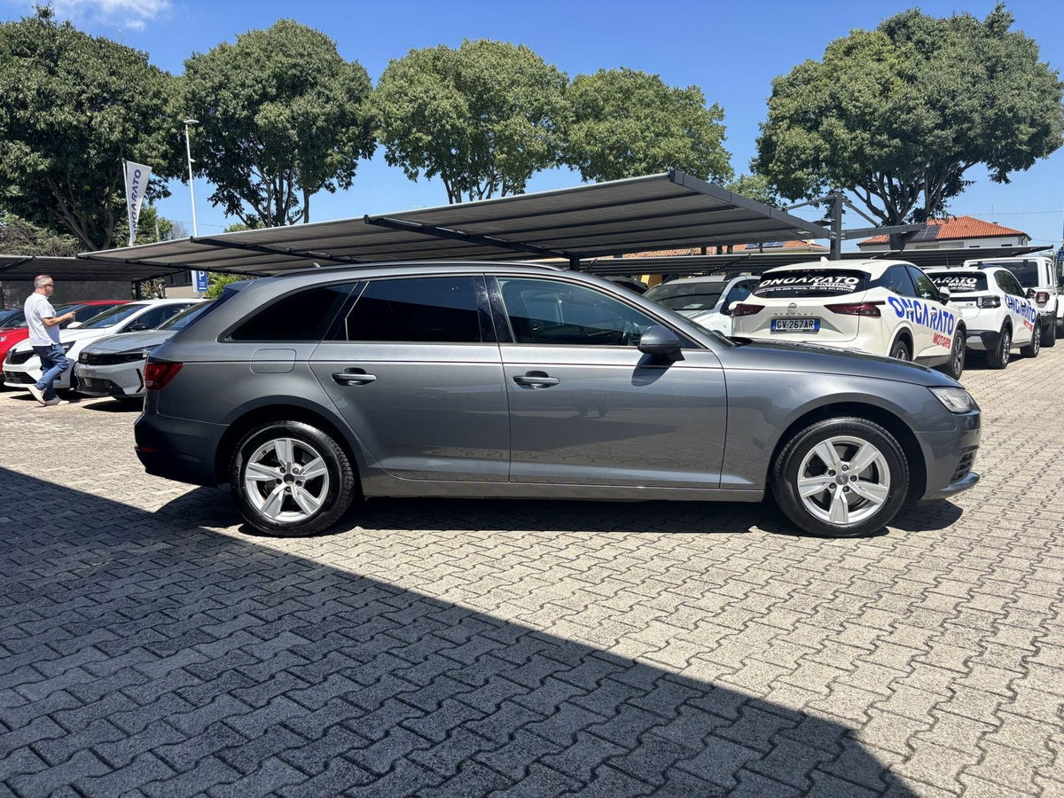 Audi A4 Avant 35 TDI S tronic Business (4)