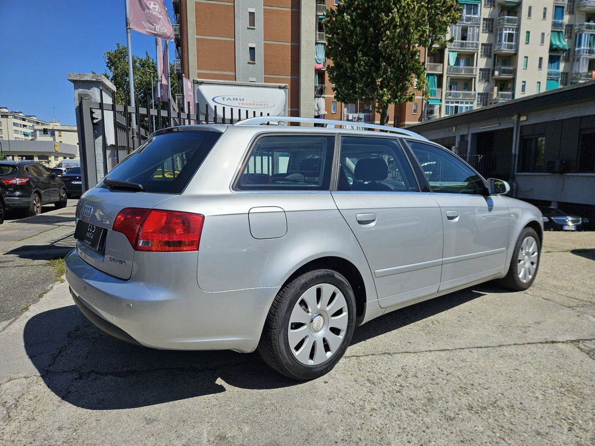 Audi A4 Avant 2.0 16V TDI (4)
