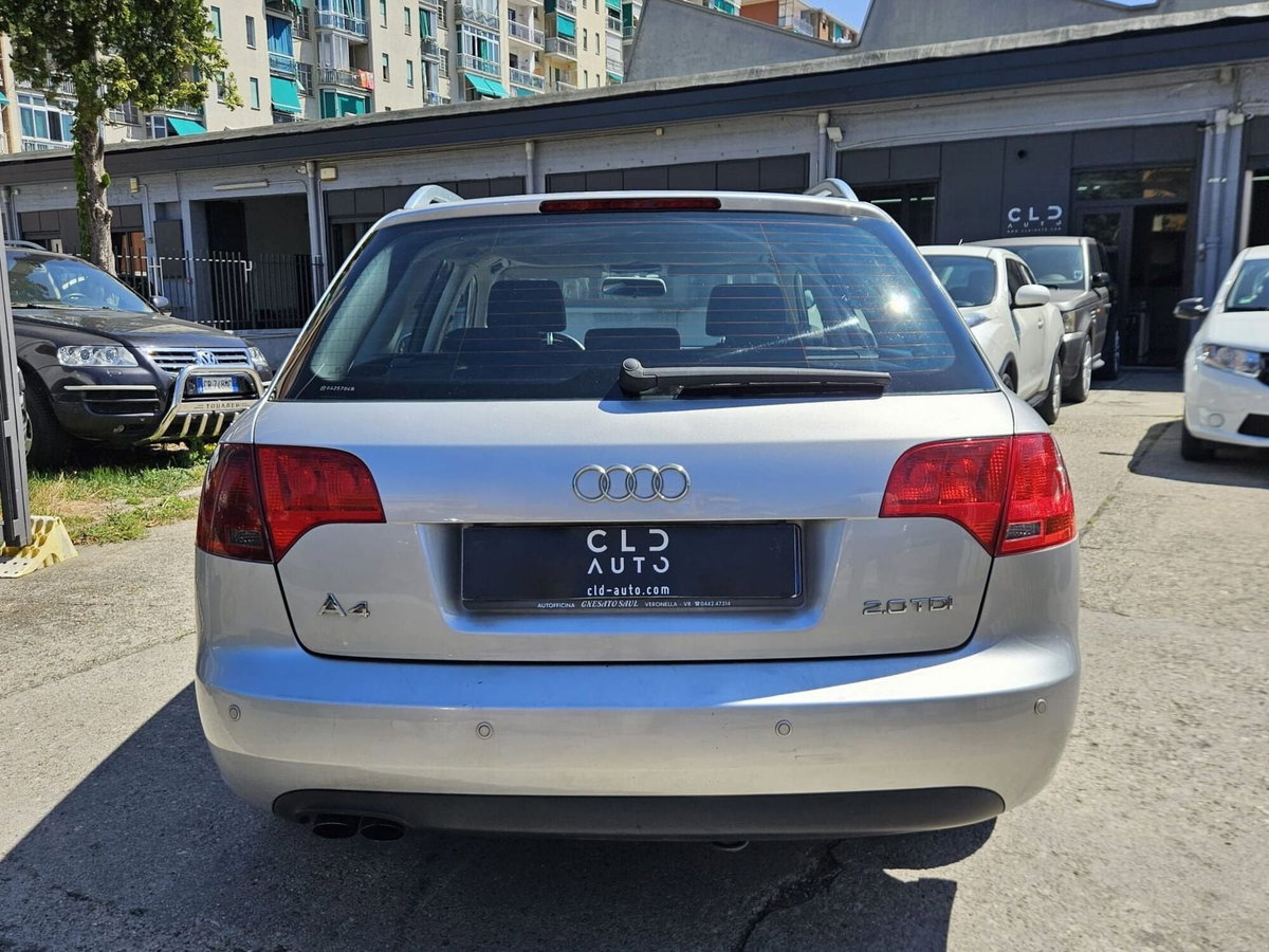 Audi A4 Avant 2.0 16V TDI (5)