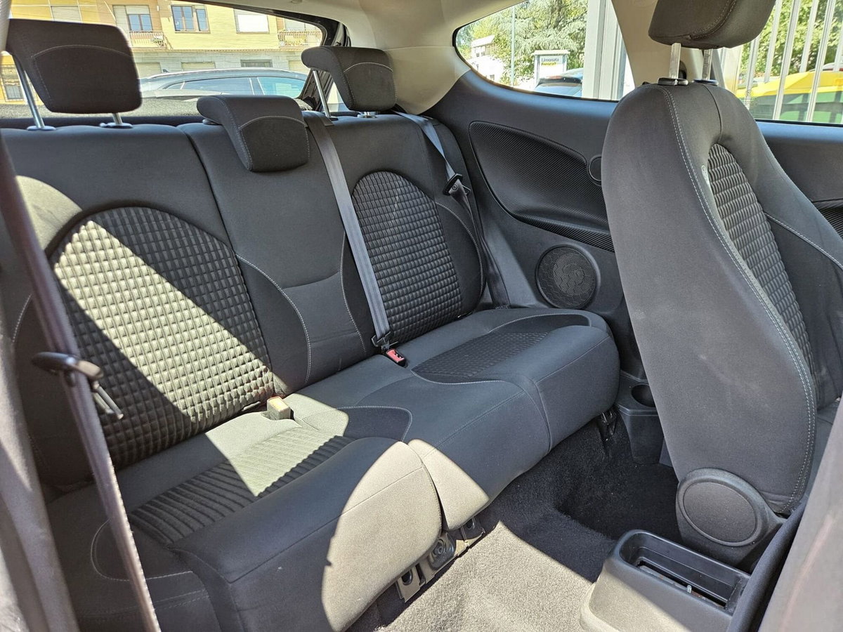 Alfa Romeo MiTo 1.4 T 120 CV GPL Distinctive (12)