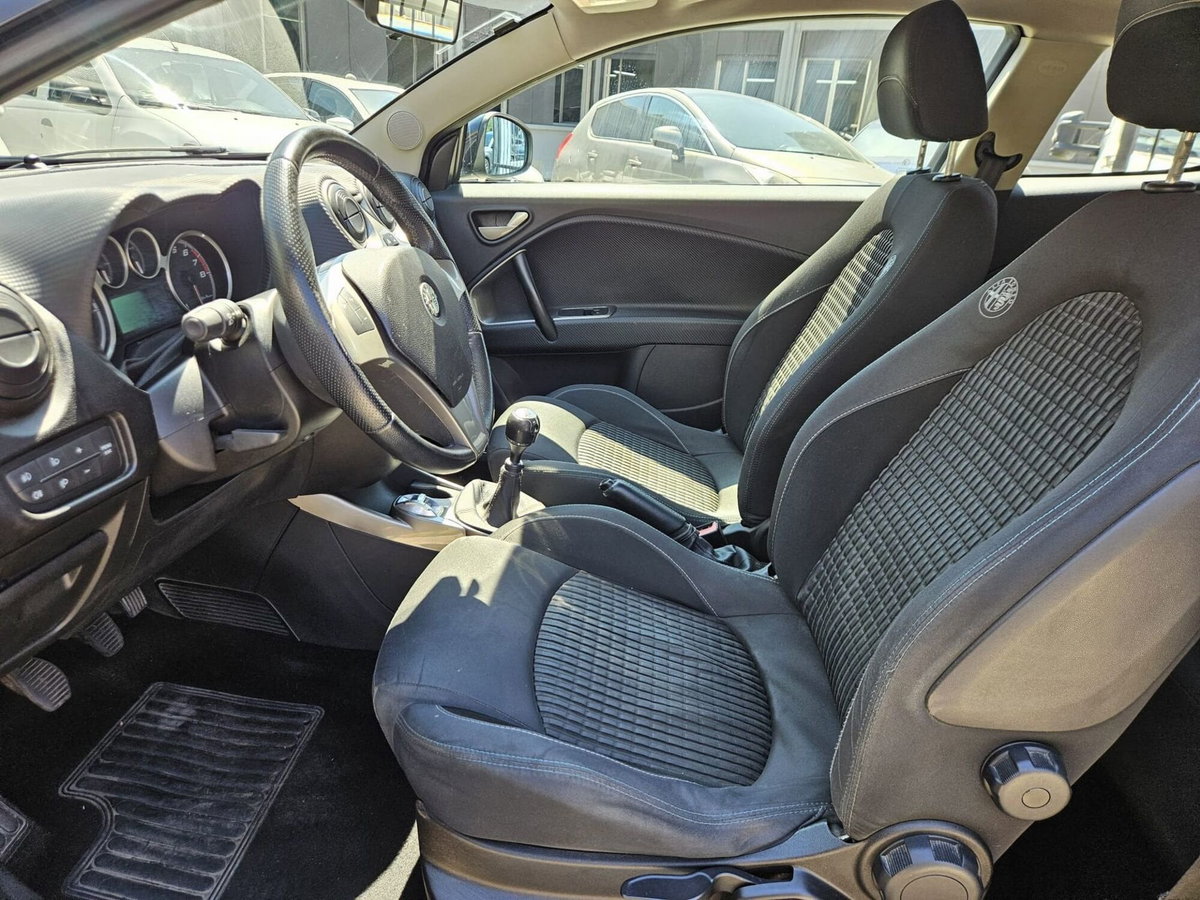 Alfa Romeo MiTo 1.4 T 120 CV GPL Distinctive (8)
