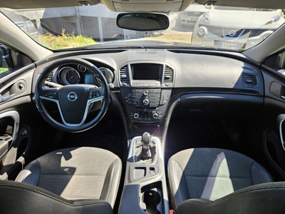 Opel Insignia Station Wagon CDTI 160CV ecoFLESports Cosmo (10)