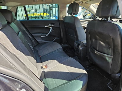 Opel Insignia Station Wagon CDTI 160CV ecoFLESports Cosmo (13)