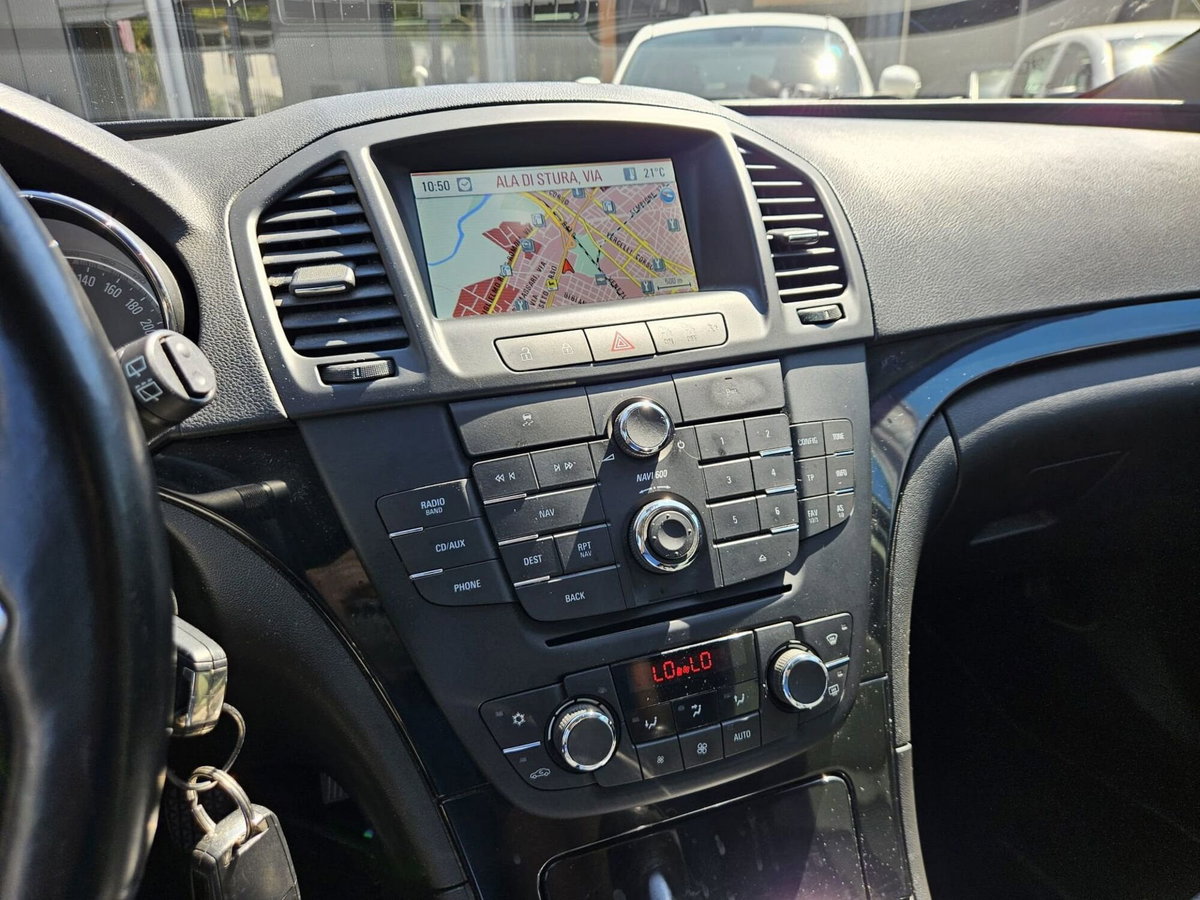 Opel Insignia Station Wagon CDTI 160CV ecoFLESports Cosmo (15)