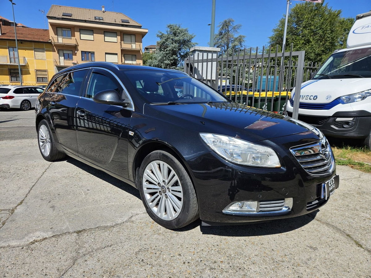 Opel Insignia Station Wagon CDTI 160CV ecoFLESports Cosmo (3)