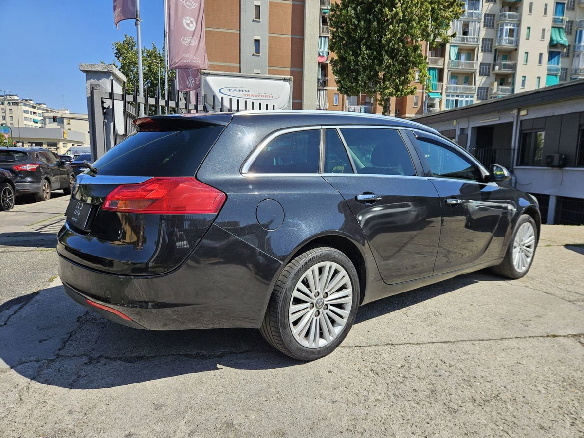 Opel Insignia Station Wagon CDTI 160CV ecoFLESports Cosmo (4)