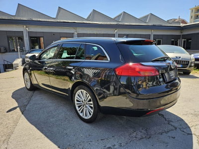 Opel Insignia Station Wagon CDTI 160CV ecoFLESports Cosmo (6)