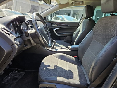 Opel Insignia Station Wagon CDTI 160CV ecoFLESports Cosmo (8)