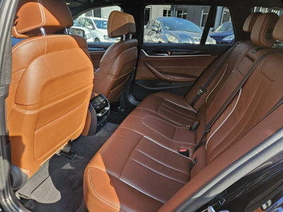 BMW Serie 5 Touring M550d xDrive (10)