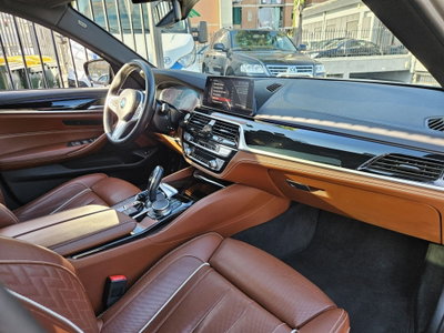 BMW Serie 5 Touring M550d xDrive (12)