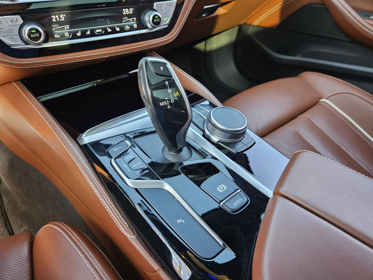 BMW Serie 5 Touring M550d xDrive (17)