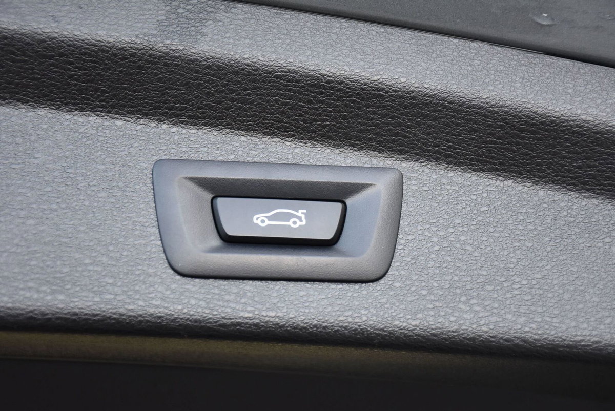 BMW X2 xDrive18d Advantage (16)