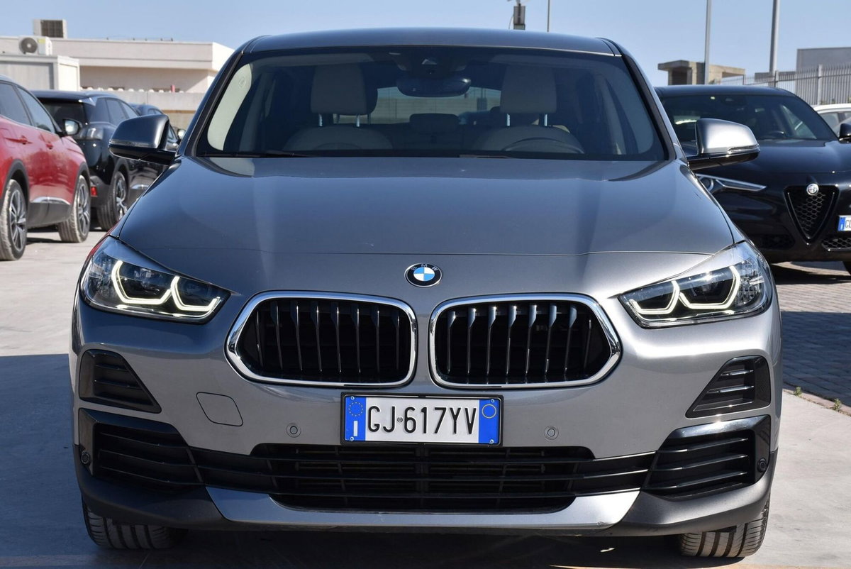 BMW X2 xDrive18d Advantage (2)