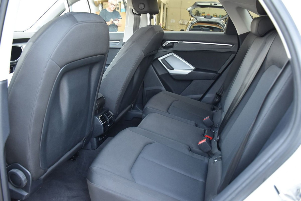 Audi Q3 Sportback 45 TFSI e S tronic Business Plus (13)