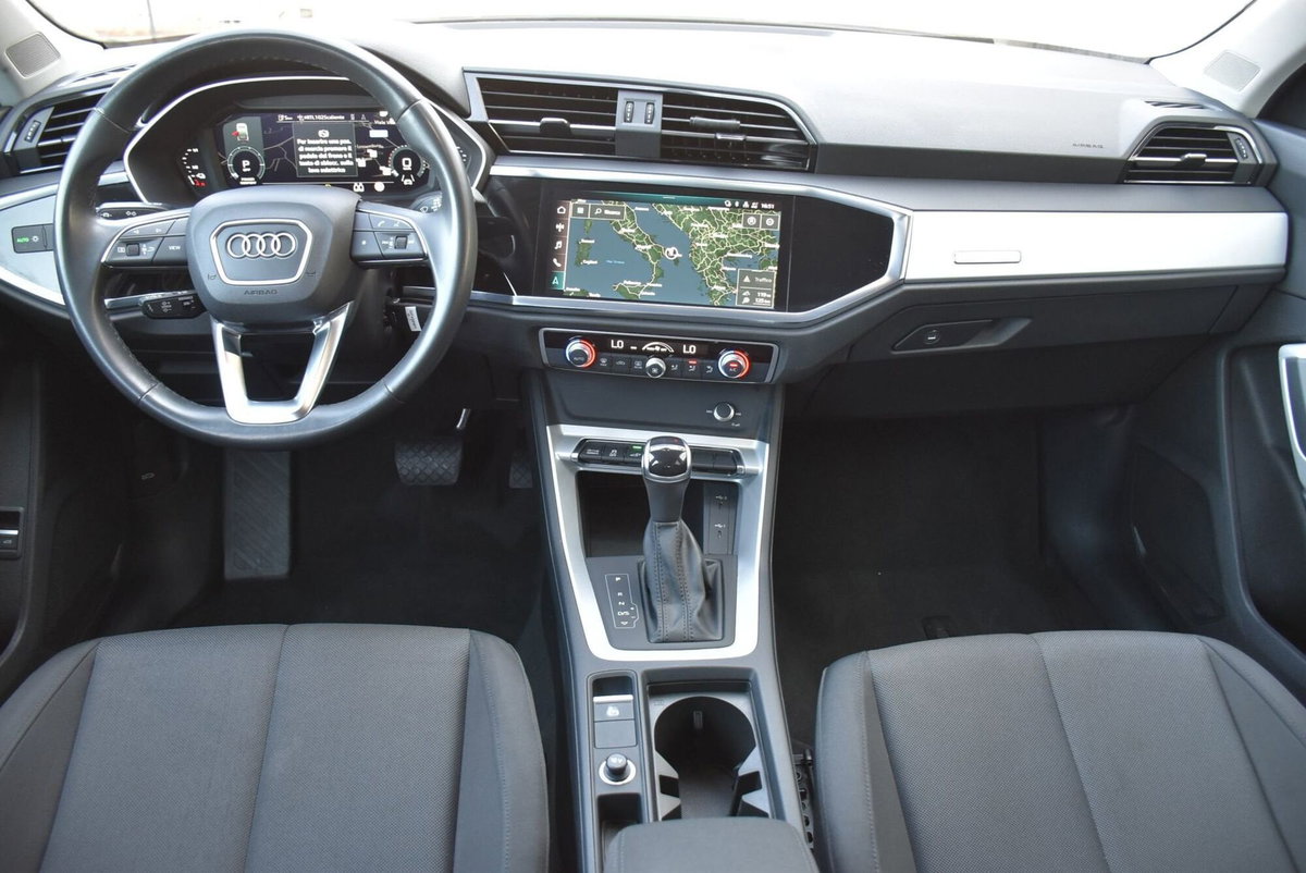 Audi Q3 Sportback 45 TFSI e S tronic Business Plus (5)