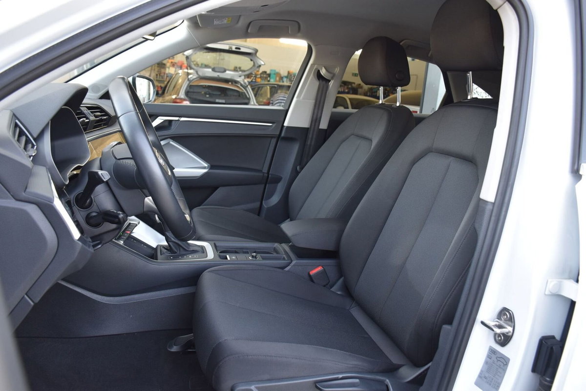 Audi Q3 Sportback 45 TFSI e S tronic Business Plus (6)