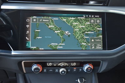 Audi Q3 Sportback 45 TFSI e S tronic Business Plus (8)