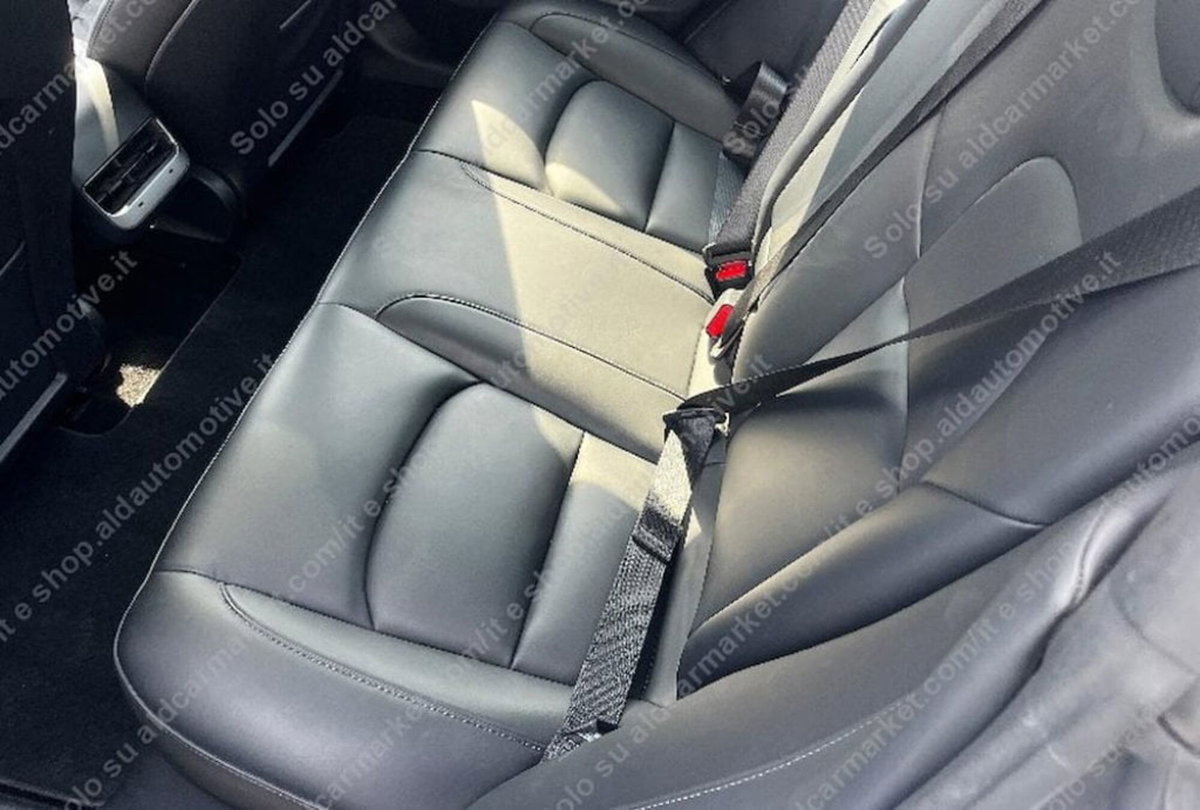 Tesla Model 3 Model 3 Long Range Dual Motor AWD (3)