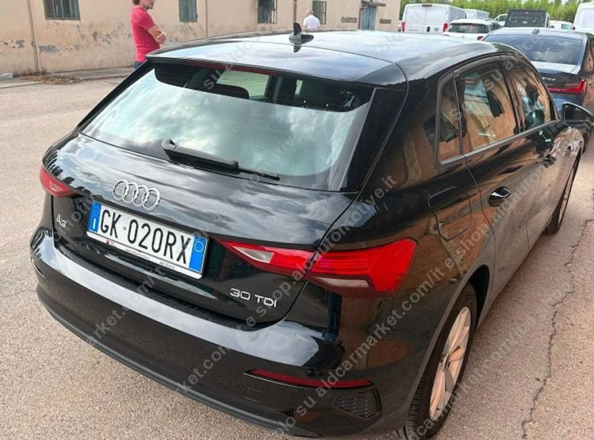 Audi A3 Sportback 30 TDI S tronic Business (3)