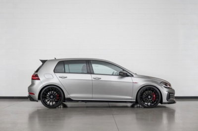 Volkswagen Golf 2.0 tsi GTI MT Ultimate 245cv (20)