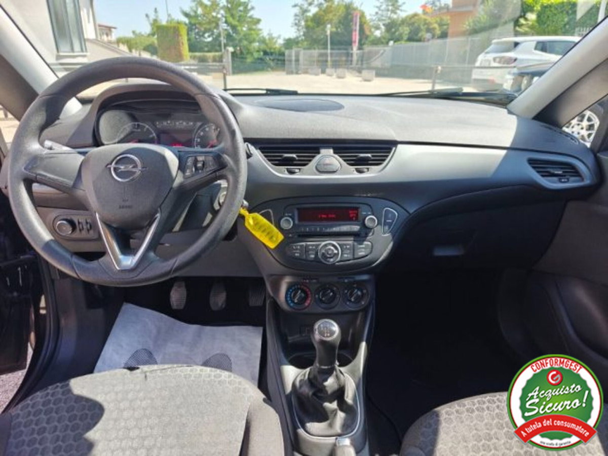 Opel Corsa 1.2 5 porte Advance (10)