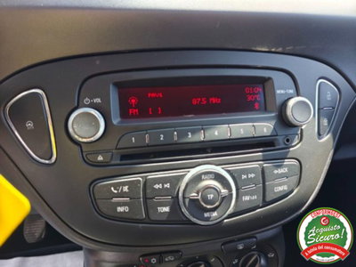 Opel Corsa 1.2 5 porte Advance (12)