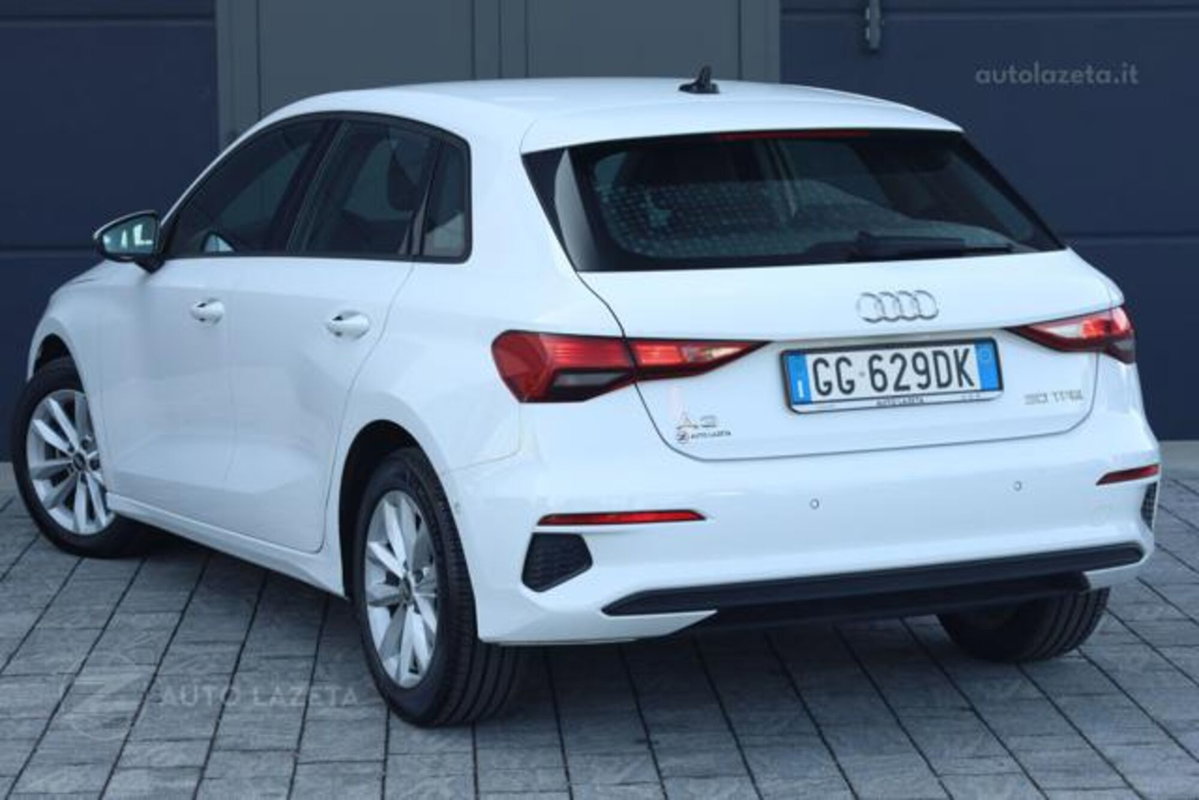 Audi A3 Sportback 30 TFSI S tronic Business (4)