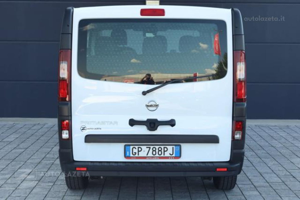 Nissan Primastar 2.0 dCi 110CV PC-TN Bus (14)