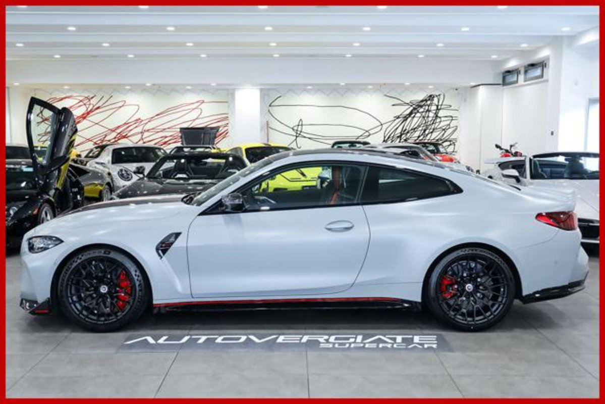 BMW Serie 4 Coupé M4 CSL (4)