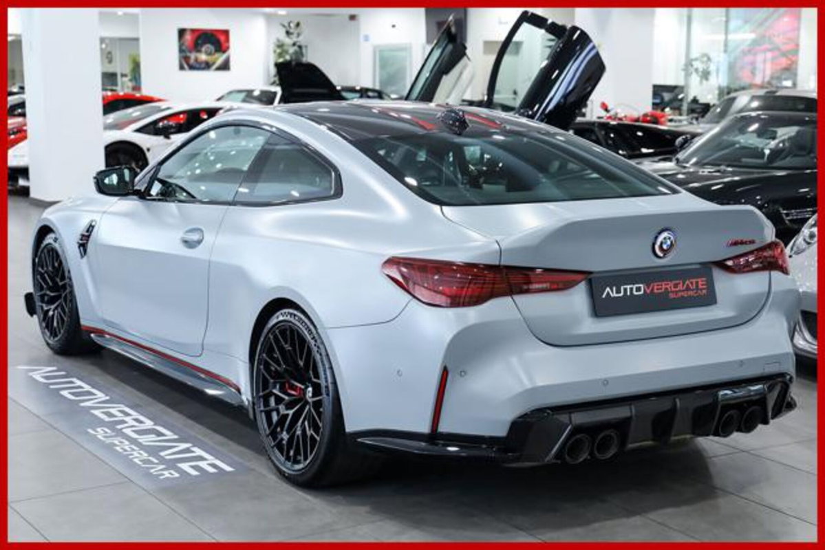 BMW Serie 4 Coupé M4 CSL (5)