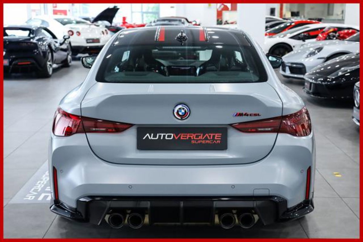 BMW Serie 4 Coupé M4 CSL (6)