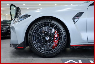 BMW Serie 4 Coupé M4 CSL (8)