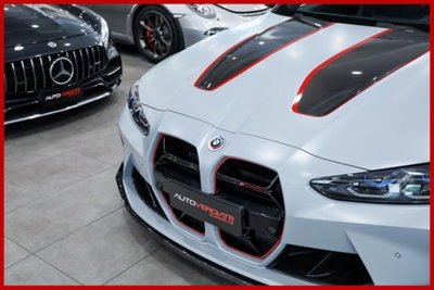 BMW Serie 4 Coupé M4 CSL (9)
