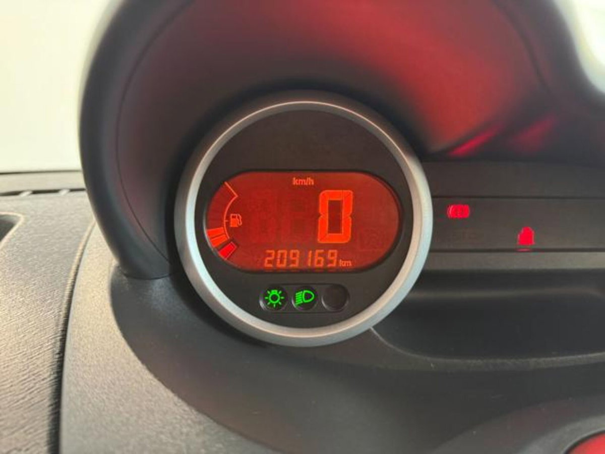 Renault Twingo 1.6 16V RS Gordini (15)