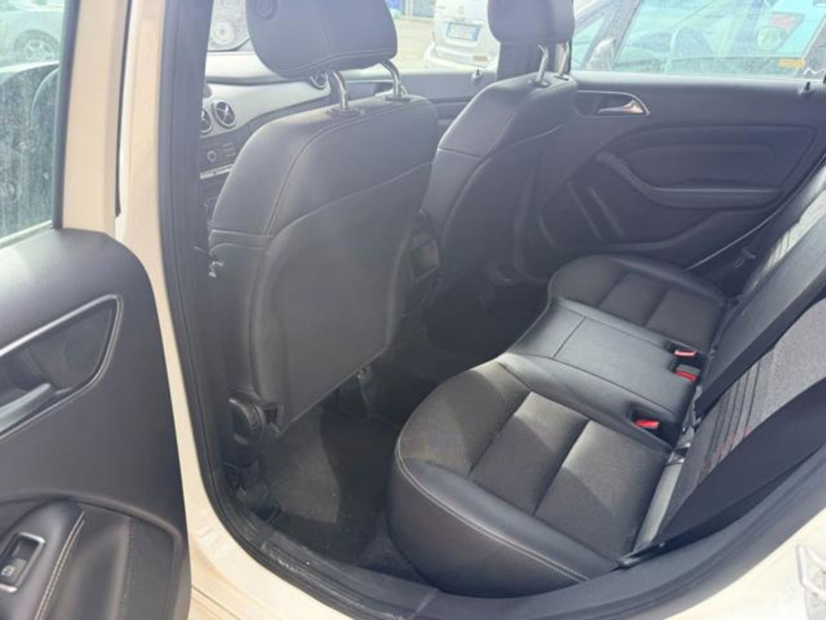 Mercedes-Benz Classe B 160 CDI Automatic Executive (8)