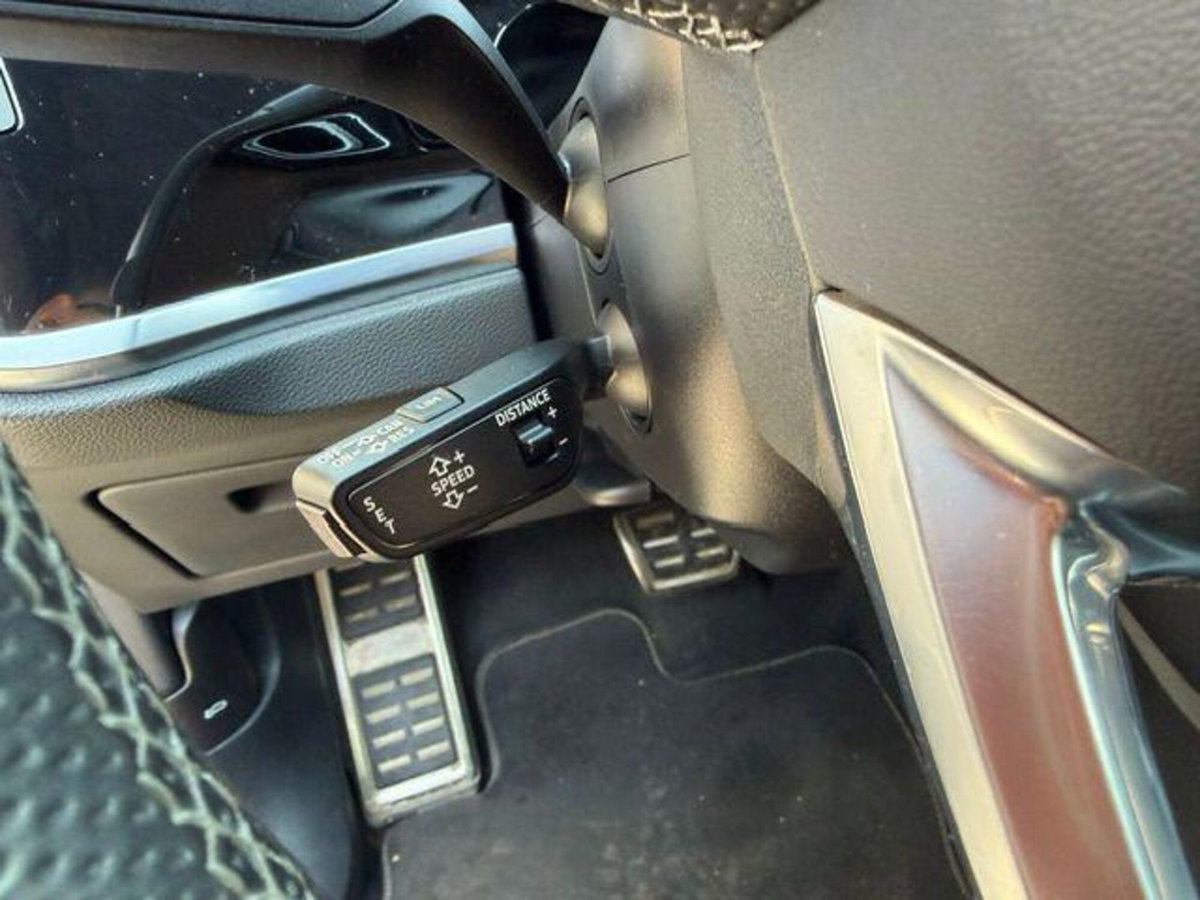 Audi Q3 Sportback 35 TDI quattro S tronic S line edition (11)