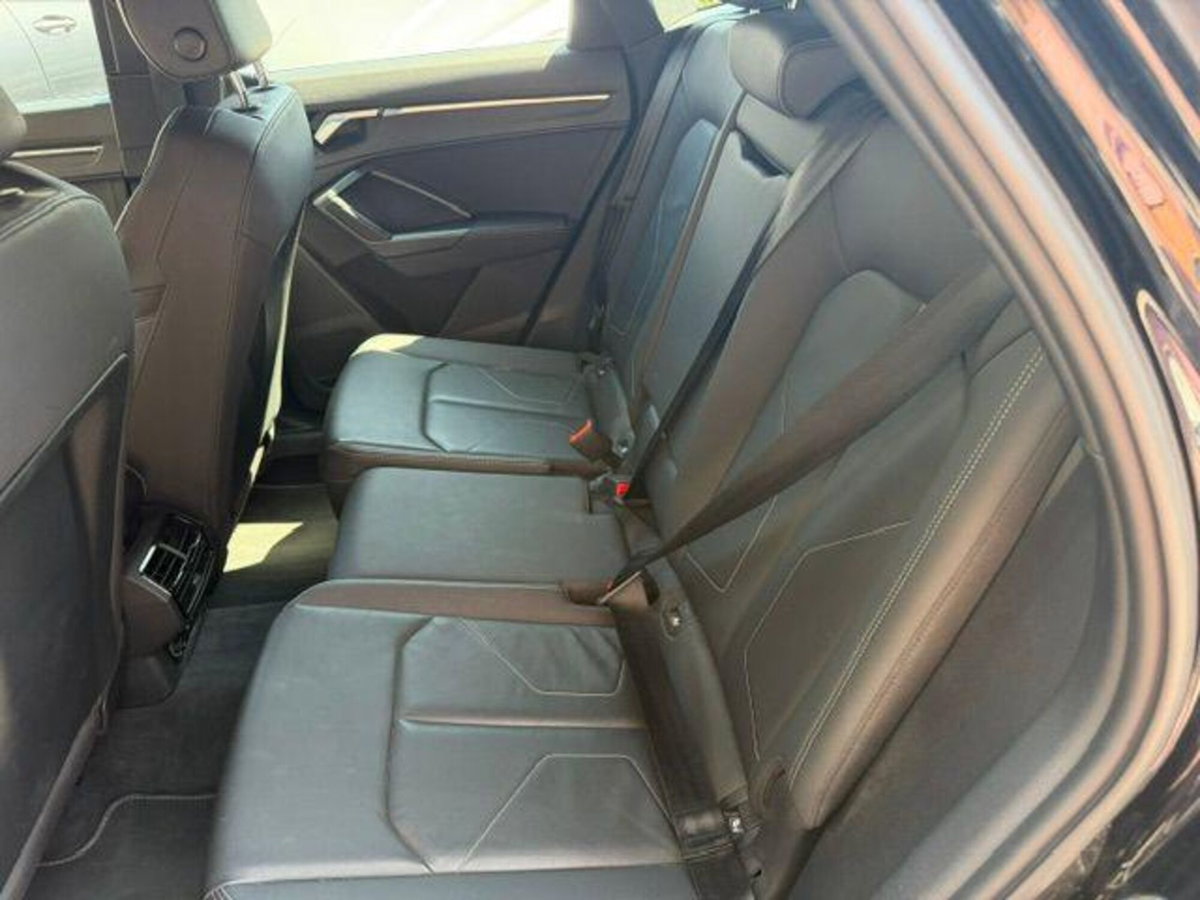 Audi Q3 Sportback 35 TDI quattro S tronic S line edition (12)