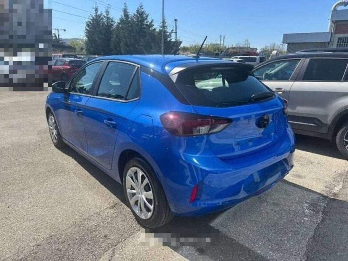 Opel Corsa 1.2 100 CV Edition (2)