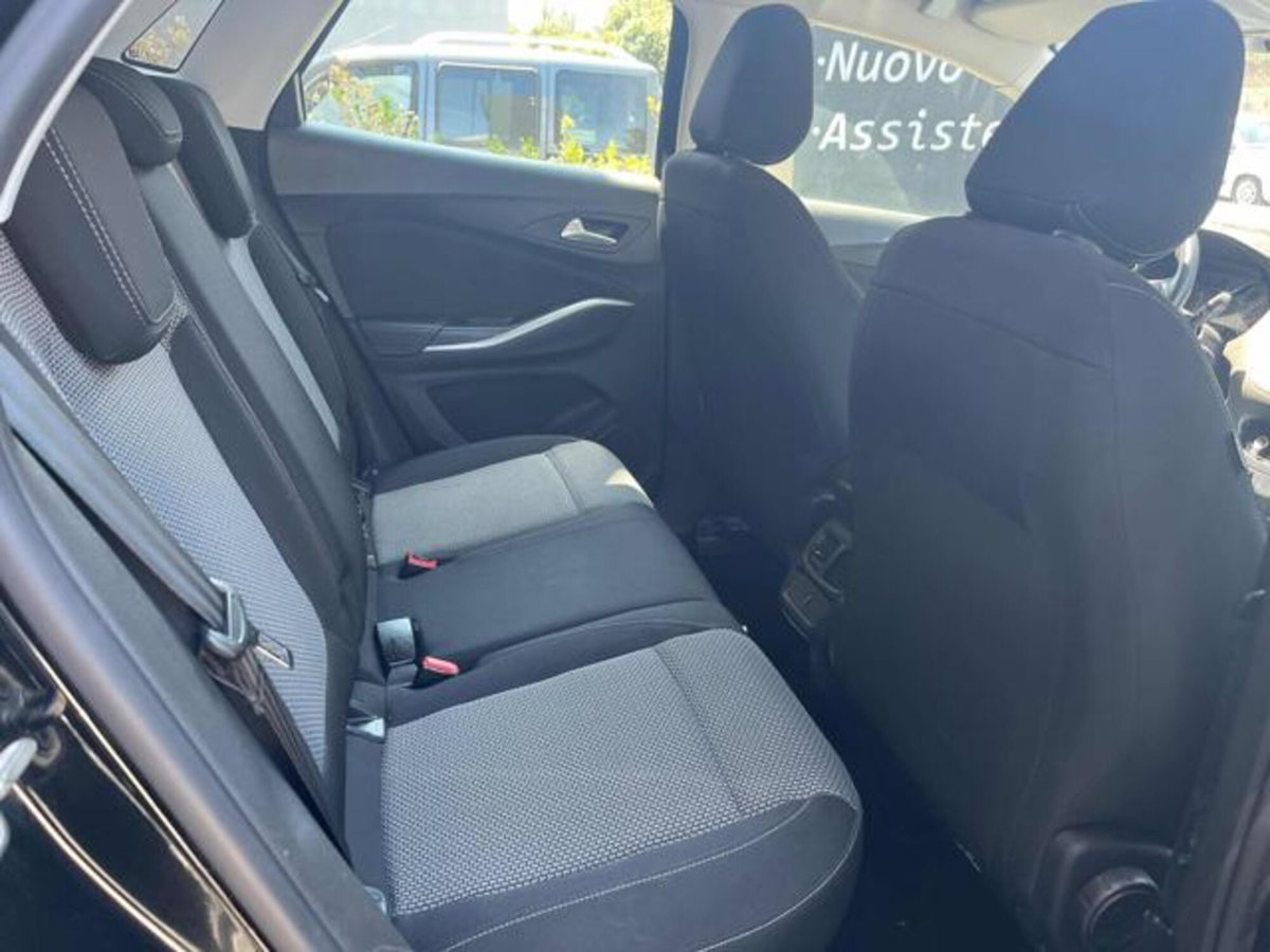 Opel Grandland X 1.5 diesel Ecotec Start&Stop Business (8)