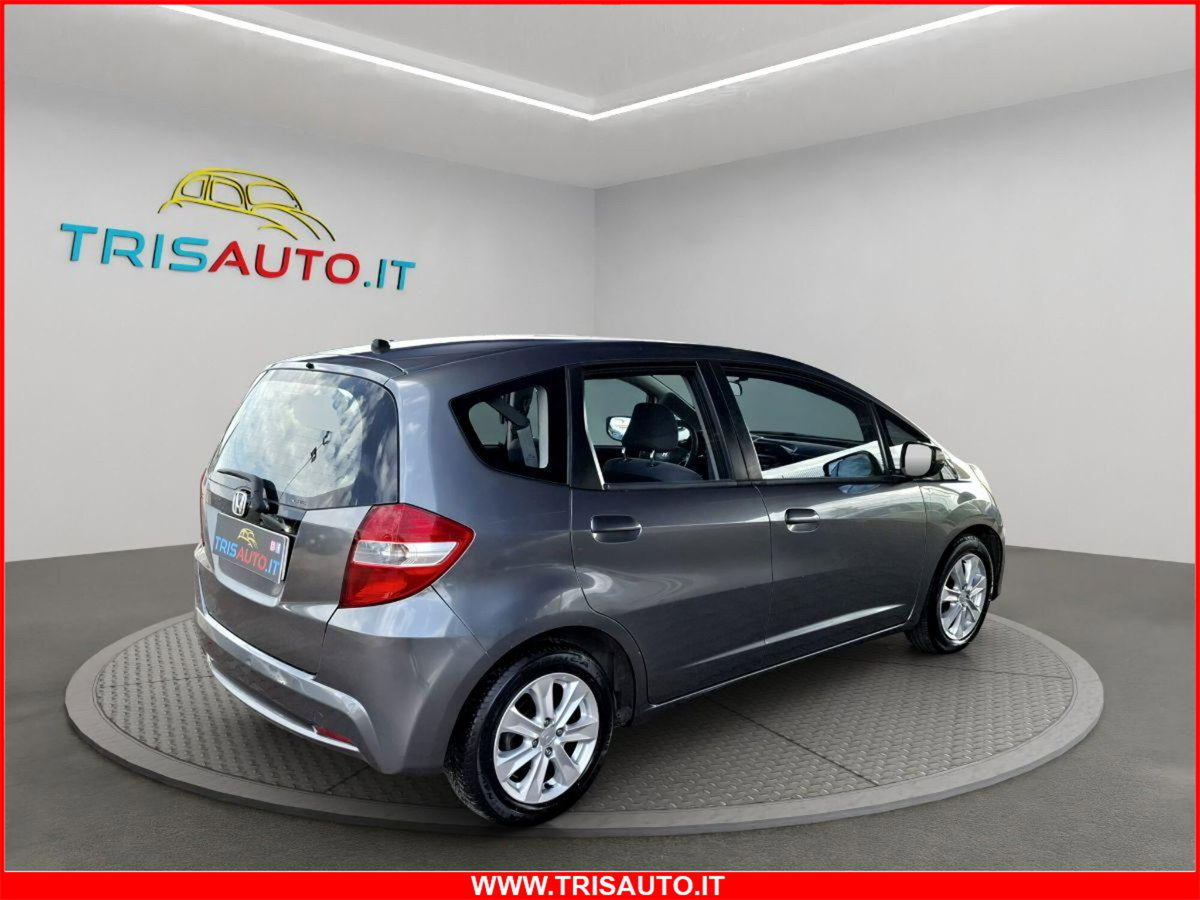 Honda Jazz 1.4 i-VTEC Comfort CVT (4)