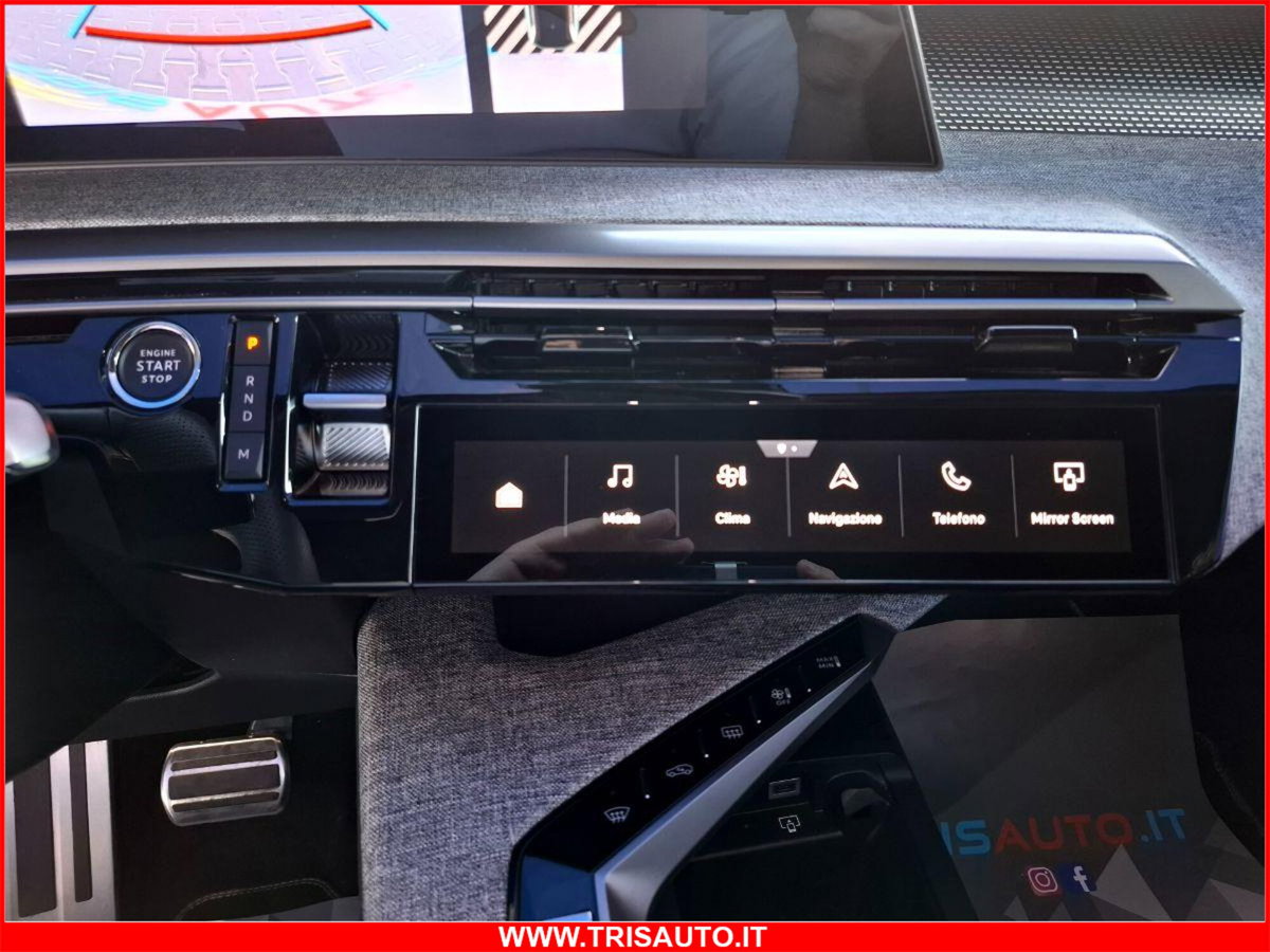 Peugeot 5008 1.2 hybrid Allure 145cv 7p.ti e-dcs6 (12)