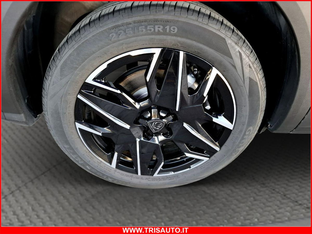 Peugeot 5008 1.2 hybrid GT 145cv 5p.ti e-dcs6 (14)
