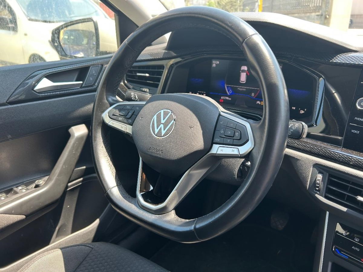 Volkswagen Polo 1.0 tsi Life 95cv (7)