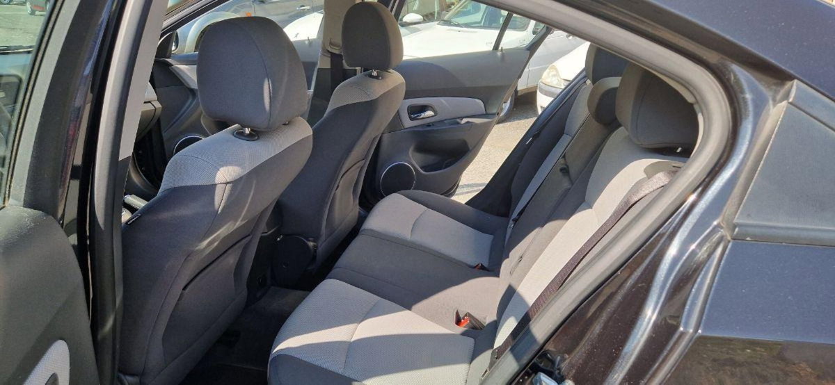 Chevrolet Cruze 1.6 4 porte LS GPL Eco Logic (10)